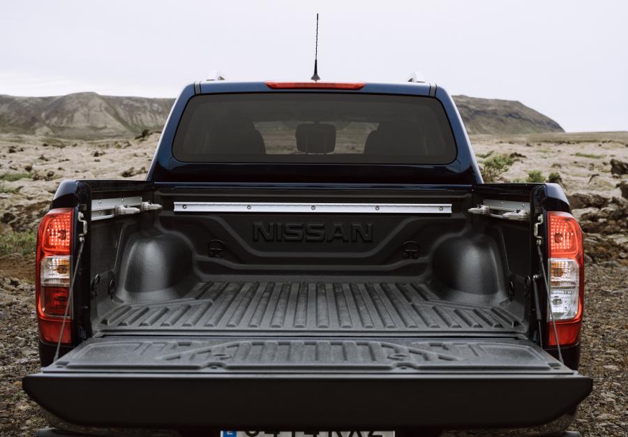 Багажник Nissan Navara Double Cab (D23) 2019 года  (EU) (фото 19 из 24)